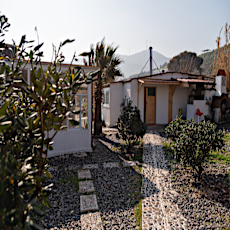 Lipsos Hotel & Restaurant